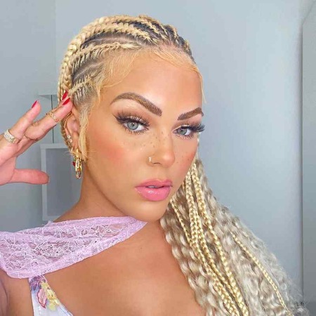 Jacky Oh is an American model and TV personality from Oakland, California.